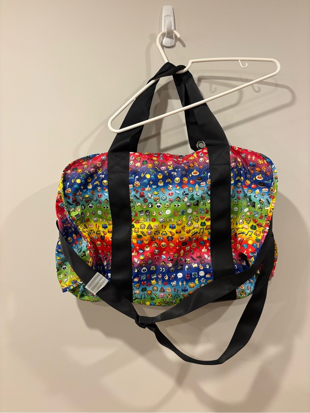 Terez x Go! SAC Emoji Rainbow Duffel Bag & Pouch Lightweight Packable NWOT Strap - Picture 2 of 9